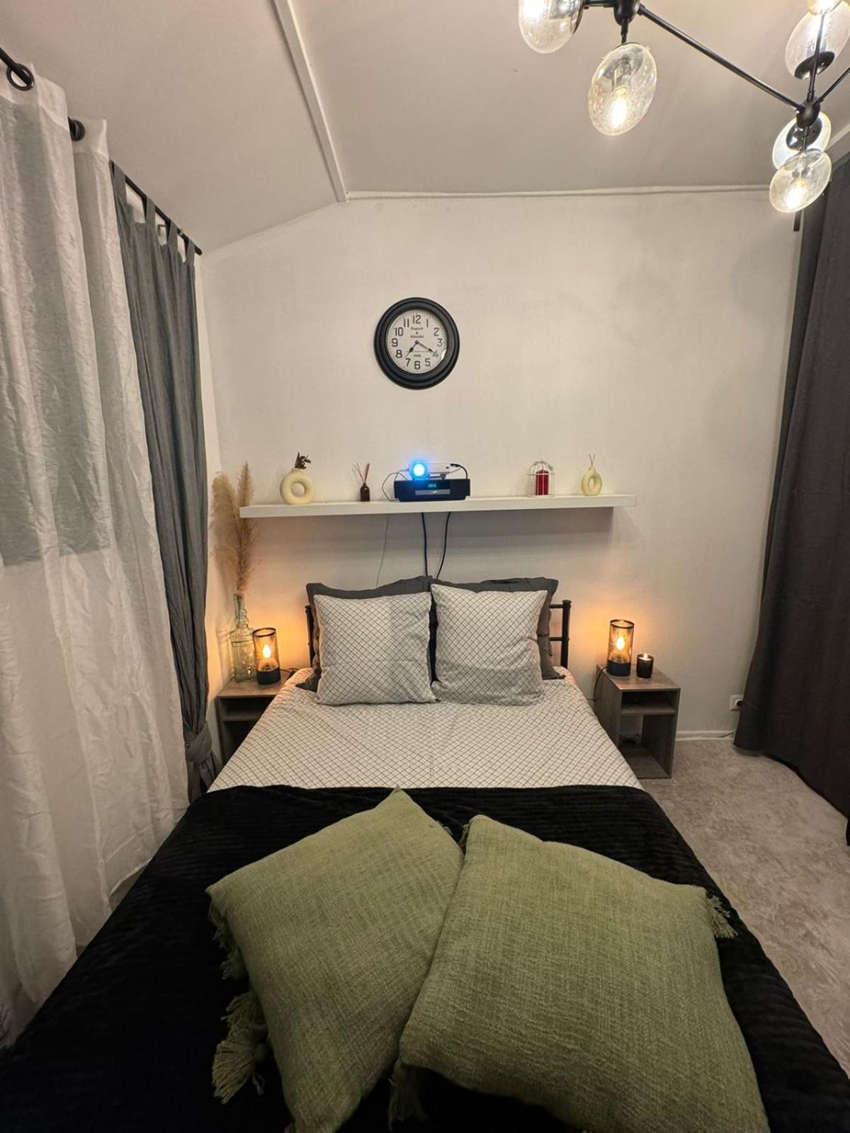Maisonnette Proche De Paris & Home Cinema Бур-ла-Рен Экстерьер фото